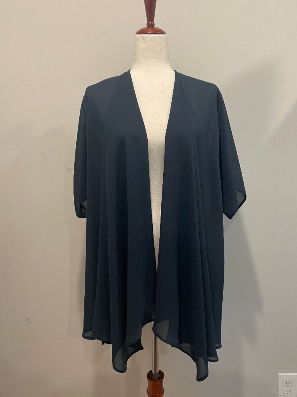SLIX Sheer Navy Blue Short-sleeved Cardigan